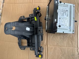 bontott OPEL CORSA E Navigációs Fejegység