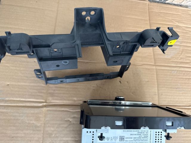 bontott OPEL CORSA E Navigációs Fejegység