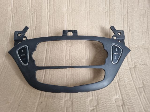 bontott OPEL CORSA E Rádió / CD Keret