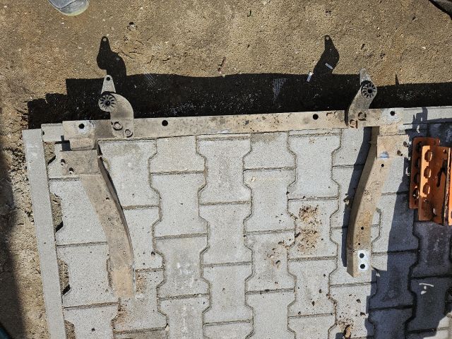 bontott OPEL CORSA E Vízhűtő Radiátor Tartó