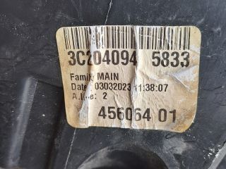 bontott OPEL CORSA F Biztosítéktábla Motortér