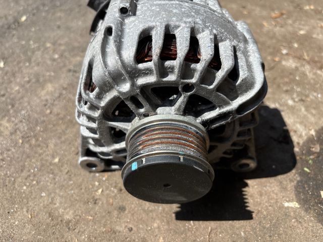 bontott OPEL CORSA F Generátor