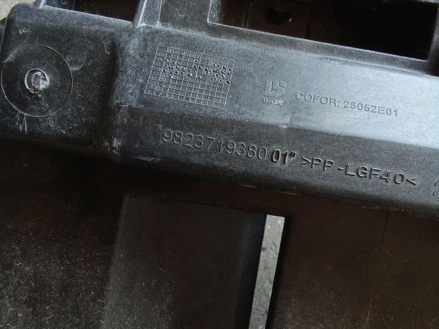 bontott OPEL CORSA F Homlokfal (Üres lemez)