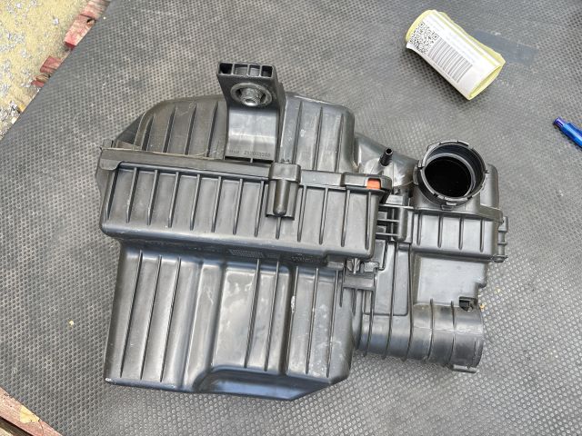 bontott OPEL CORSA F Légszűrő Ház