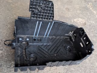 bontott OPEL CORSA F Akkumulátor Tartó