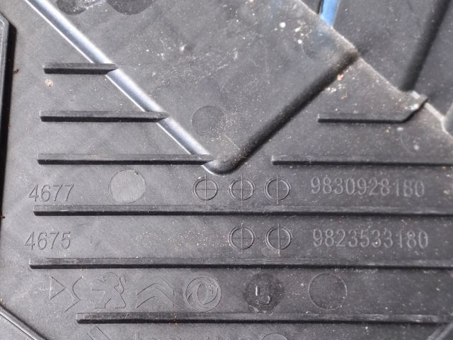 bontott OPEL CORSA F Akkumulátor Tartó