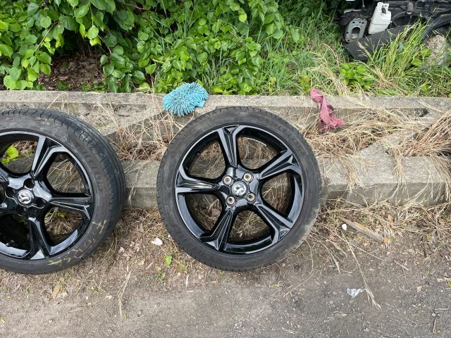 bontott OPEL CORSA F Alufelni Szett Gumival