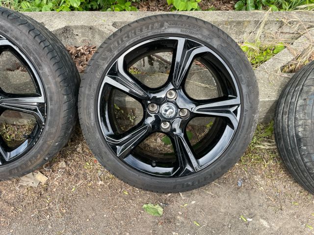 bontott OPEL CORSA F Alufelni Szett Gumival