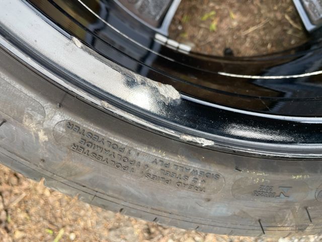 bontott OPEL CORSA F Alufelni Szett Gumival