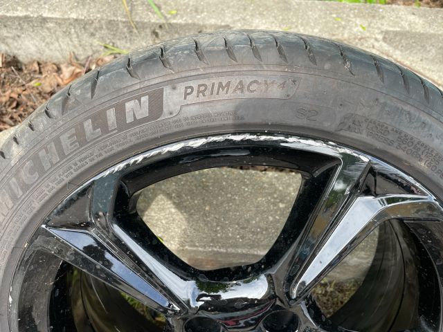 bontott OPEL CORSA F Alufelni Szett Gumival