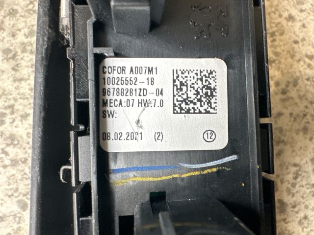 bontott OPEL CORSA F Bal első Ablakemelő Kapcsoló