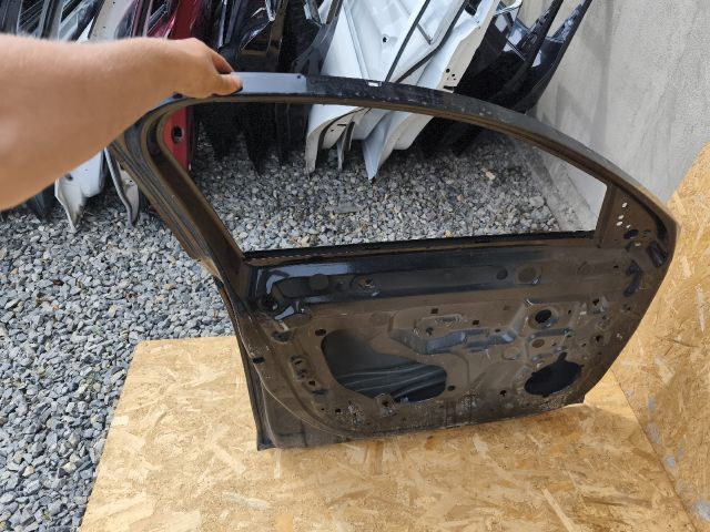 bontott OPEL CORSA F Bal első Ajtó (Üres lemez)