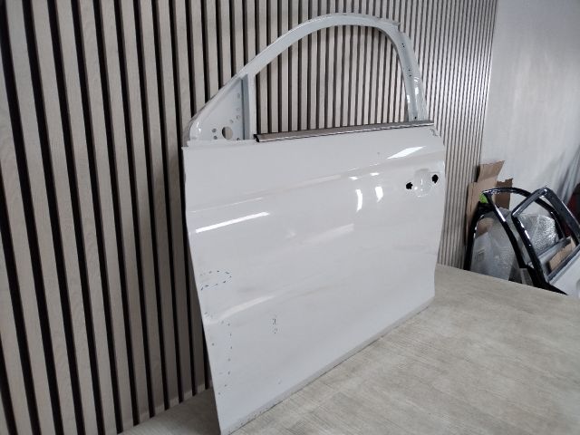 bontott OPEL CORSA F Bal első Ajtó (Üres lemez)