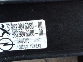 bontott OPEL CORSA F Bal hátsó Ablakemelő Szerkezet (Mechanikus)