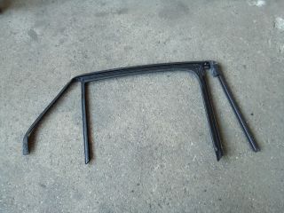 bontott OPEL CORSA F Bal hátsó Ablakvezető Gumi