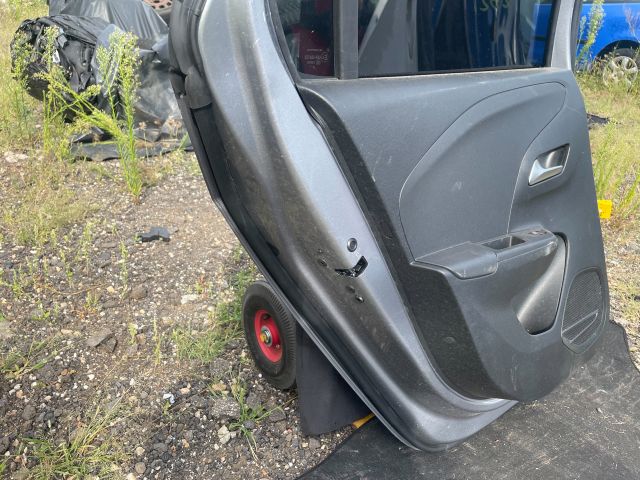 bontott OPEL CORSA F Bal hátsó Ajtó (Részeivel)