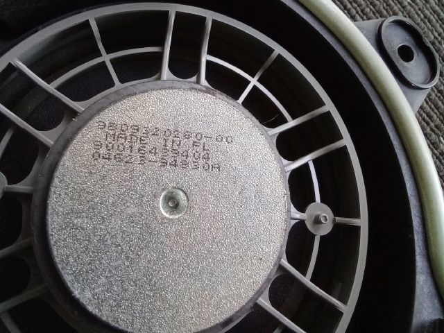 bontott OPEL CORSA F Bal hátsó Hangszóró