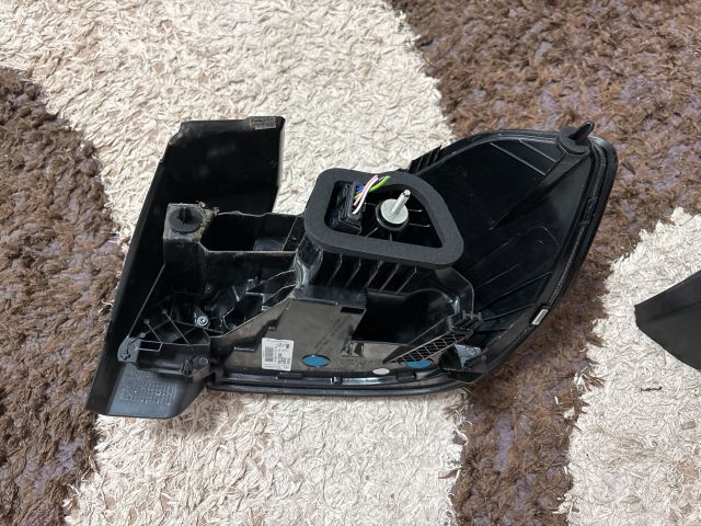 bontott OPEL CORSA F Bal Hátsó Lámpa