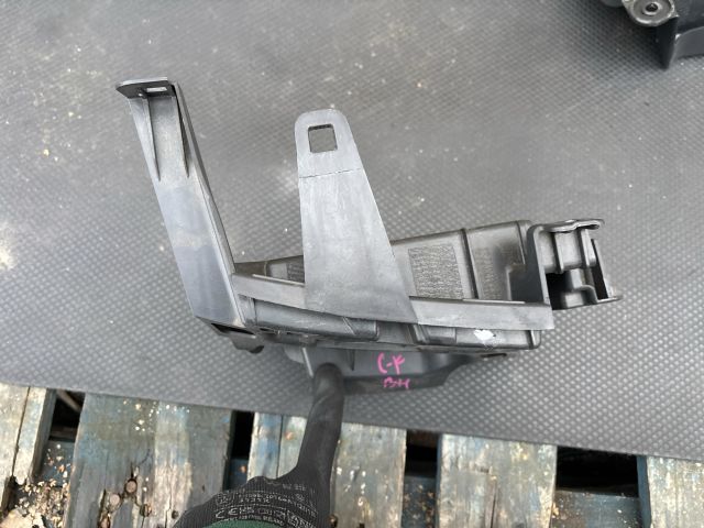 bontott OPEL CORSA F Bal hátsó Lökhárító Tartó (Műanyag)