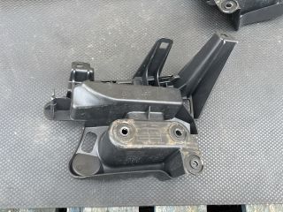 bontott OPEL CORSA F Bal hátsó Lökhárító Tartó (Műanyag)