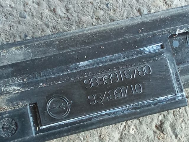 bontott OPEL CORSA F Bal hátsó Vízlehúzó Gumicsík