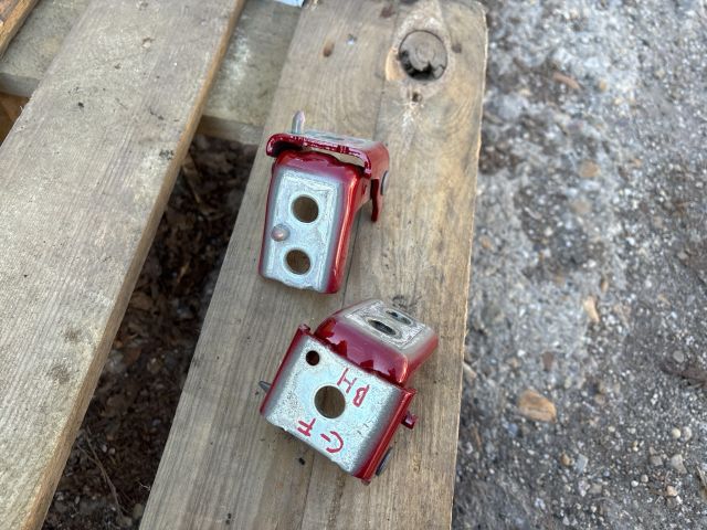 bontott OPEL CORSA F Bal hátsó Zsanér