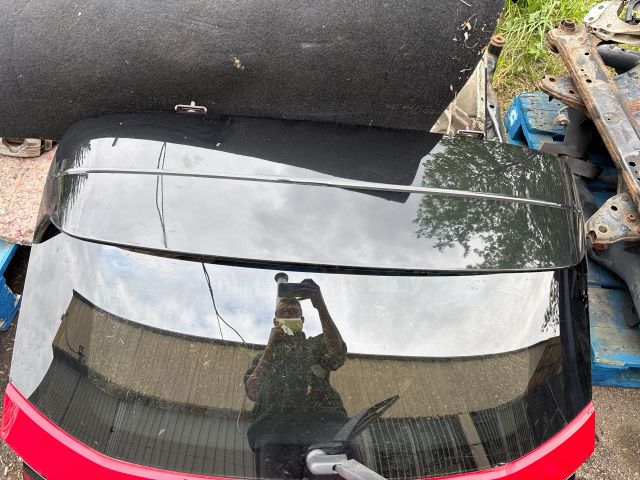 bontott OPEL CORSA F Csomagtérajtó (Részeivel)