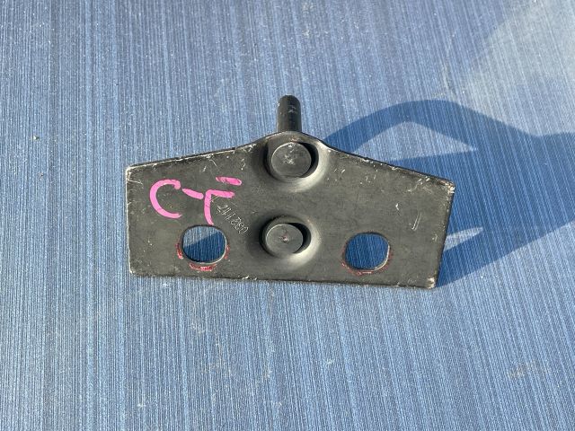 bontott OPEL CORSA F Csomagtérajtó Ütköző