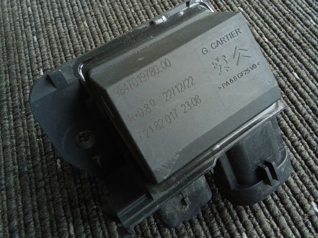 bontott OPEL CORSA F Előtét Ellenállás Hűtőventilátor