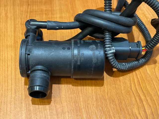 bontott OPEL CORSA F Első Ablakmosó Szivattyú