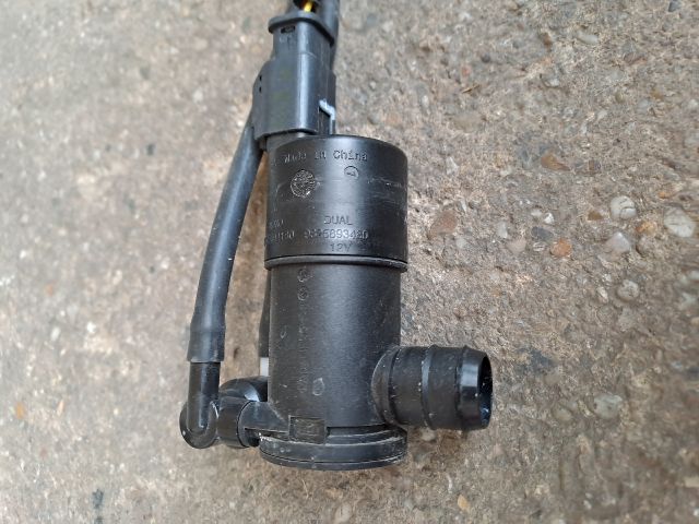 bontott OPEL CORSA F Első Ablakmosó Szivattyú