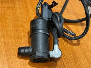 bontott OPEL CORSA F Első Ablakmosó Szivattyú