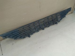 bontott OPEL CORSA F Első Lökhárító Alsó Középső Díszrács