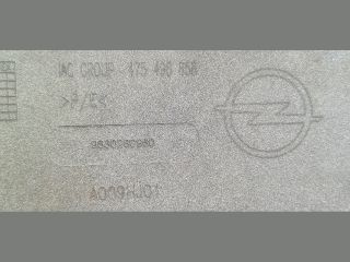 bontott OPEL CORSA F Első Lökhárító (Üresen)