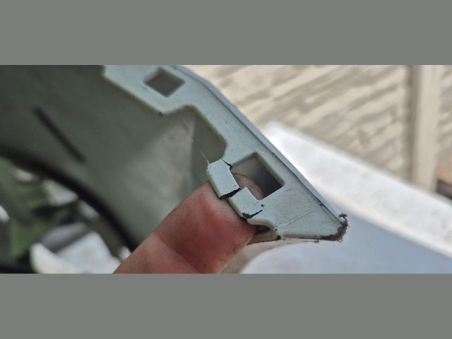 bontott OPEL CORSA F Első Lökhárító (Üresen)