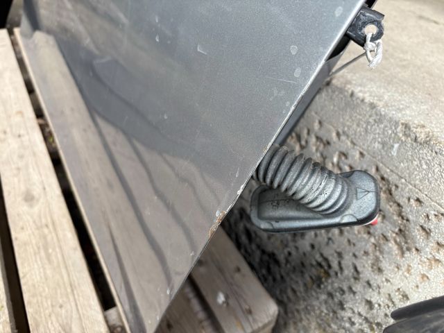 bontott OPEL CORSA F Jobb első Ajtó (Részeivel)