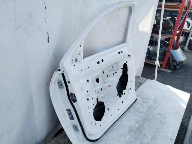 bontott OPEL CORSA F Jobb első Ajtó (Üres lemez)