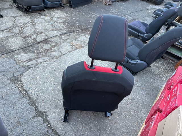 bontott OPEL CORSA F Jobb első Ülés