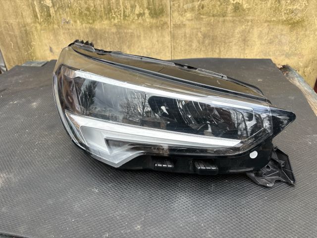 bontott OPEL CORSA F Jobb Fényszóró