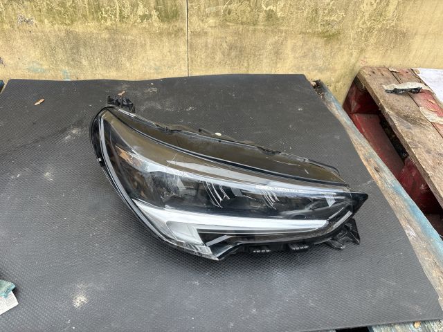 bontott OPEL CORSA F Jobb Fényszóró