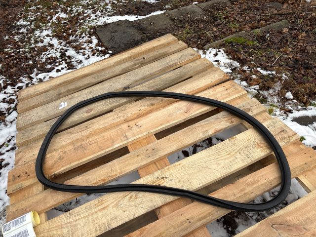 bontott OPEL CORSA F Jobb hátsó Gumikéder