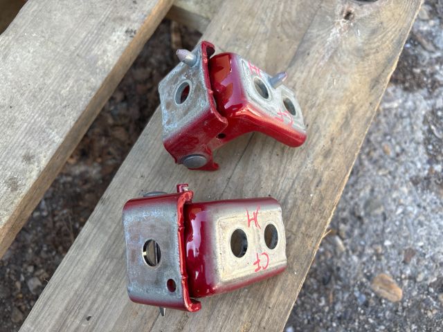 bontott OPEL CORSA F Jobb hátsó Zsanér