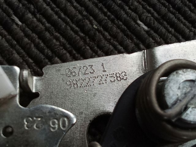 bontott OPEL CORSA F Motorháztető Zárszerkezet