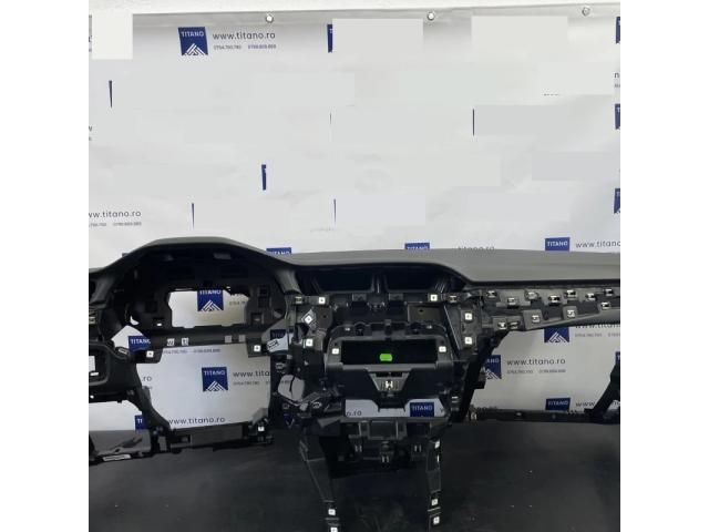 bontott OPEL CORSA F Műszerfal Héj