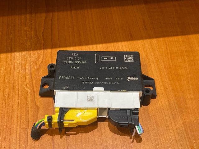 bontott OPEL CORSA F Tolatóradar Elektronika