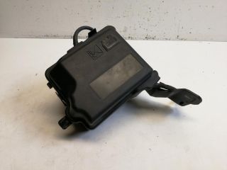 bontott OPEL CROSSLAND X Biztosítéktábla Motortér