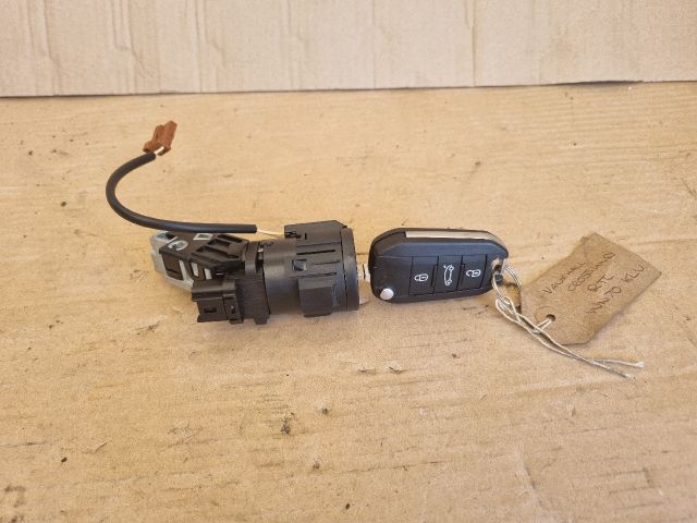 bontott OPEL CROSSLAND X Gyújtáskapcsoló Házzal