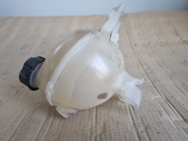 bontott OPEL CROSSLAND X Kiegyenlítő Tartály