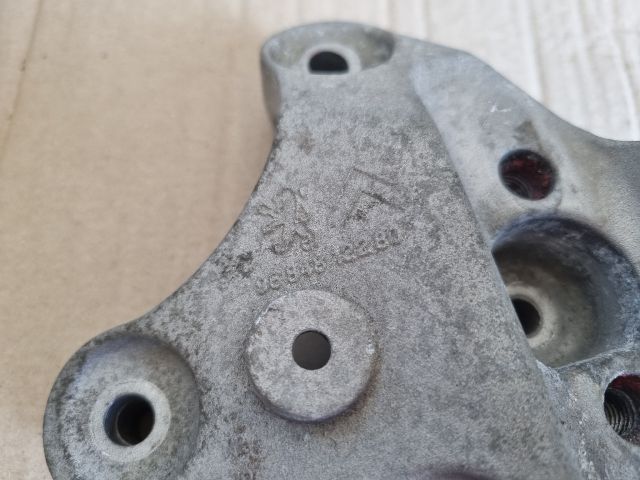 bontott OPEL CROSSLAND X Motor Tartó Bak (Fém)