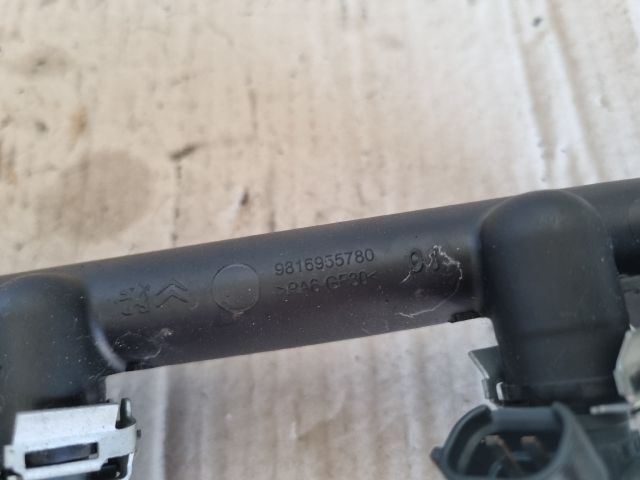 bontott OPEL CROSSLAND X Porlasztó Sor / Híd